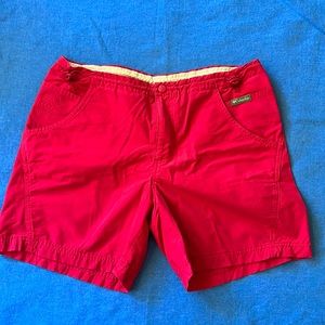 Columbia women’s red camp shorts size S